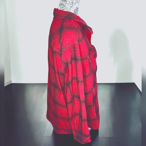 BC CLOTHING CO Women’s plaid button down- XL - Picture 3 of 7